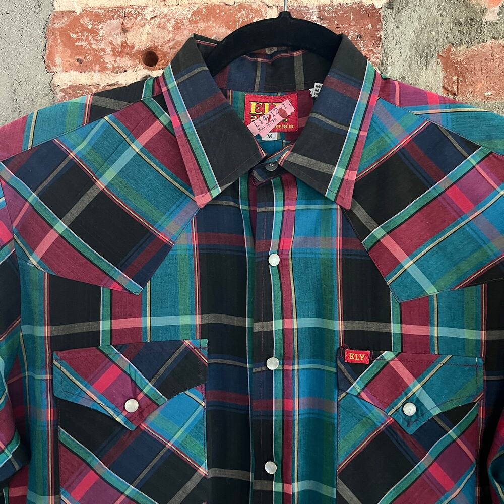 VTG ELY Plains Men's SS Black Plaid Pearl Snap Shirt M 21x30